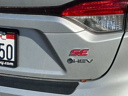 Used 2025 Toyota Corolla SE image 6