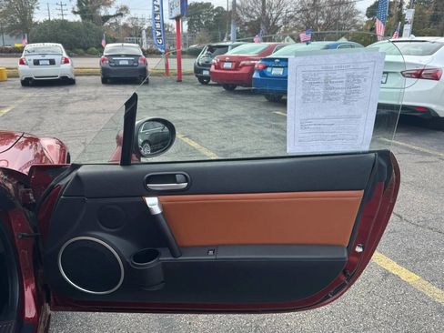 Used 2008 MAZDA MX-5 Miata Grand Touring w/ Premium Pkg image 16