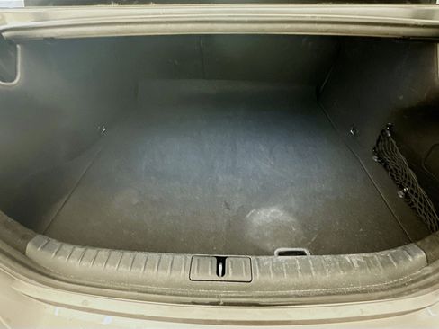 Used 2025 Genesis G70 2.5T image 29