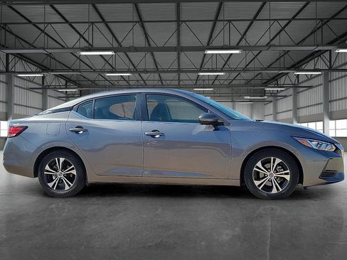 Used 2023 Nissan Sentra SV image 5
