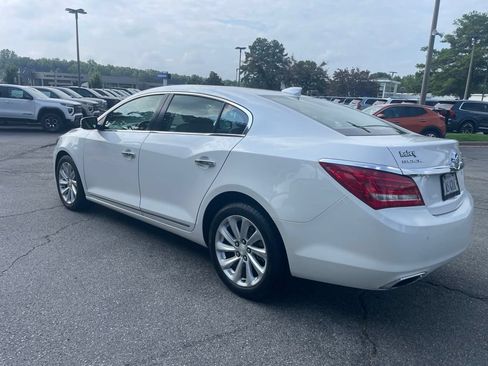 Used 2016 Buick LaCrosse Leather w/ Experience Buick Package FWD image 2