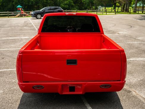 Used 1995 Chevrolet Silverado 1500 2WD Regular Cab image 14