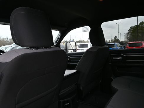 Used 2024 RAM 3500 Big Horn image 19