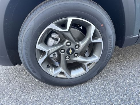 New 2026 Chevrolet Trax LT FWD image 8