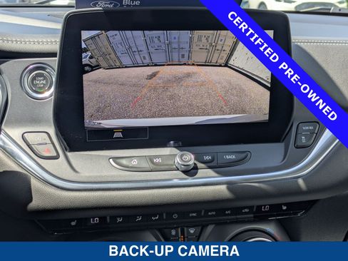 Used 2025 Chevrolet Blazer LT FWD image 31