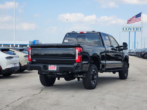 New 2026 Ford F350 Platinum w/ Tremor Off-Road Package AWD/4WD image 4