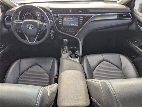 Used 2018 Toyota Camry LE image 15