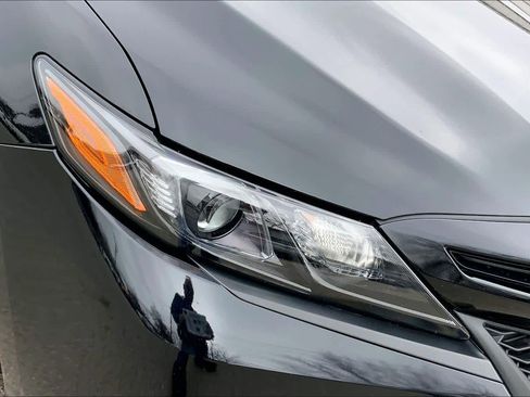 Used 2024 Toyota Camry SE image 26