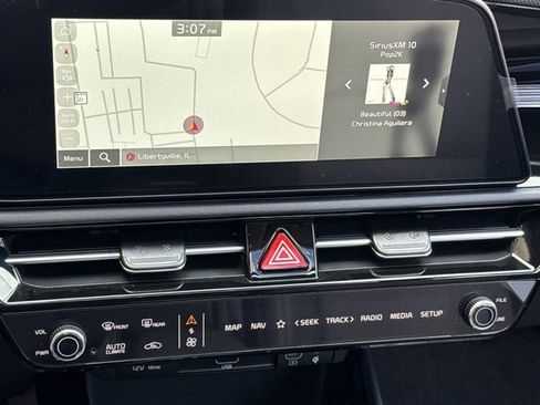 New 2025 Kia Niro EX Touring image 15