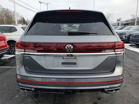 New 2025 Volkswagen Atlas SEL Premium R-Line image 8