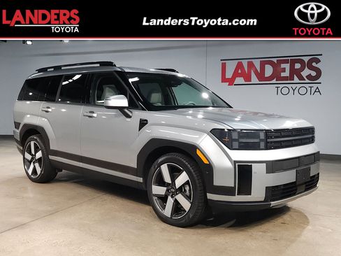 Used 2025 Hyundai Santa Fe Limited AWD/4WD image 1