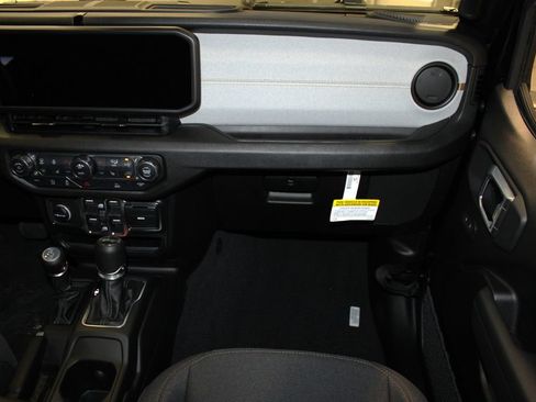 New 2026 Jeep Wrangler Unlimited Sport AWD/4WD image 28