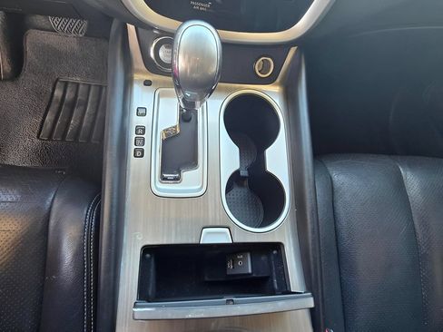 Used 2016 Nissan Murano SV FWD image 29