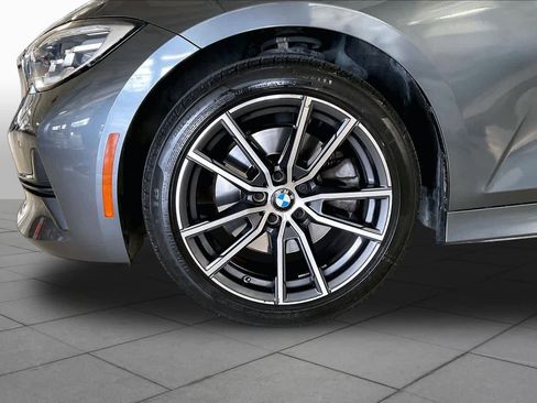 Used 2022 BMW 330i Sedan w/ Convenience Package RWD image 10