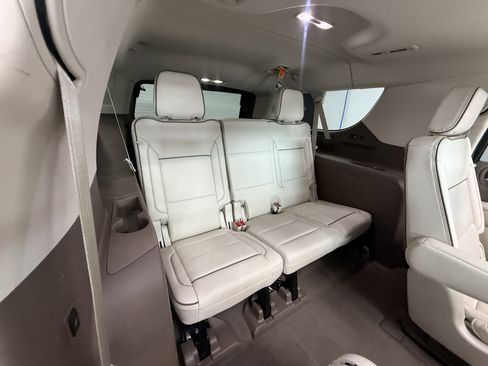 Used 2021 GMC Yukon XL Denali w/ Denali Ultimate Package AWD/4WD image 26