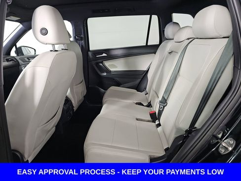 Used 2021 Volkswagen Tiguan SEL image 11