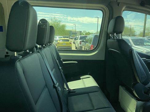 Used 2026 Mercedes-Benz Sprinter 2500 image 5