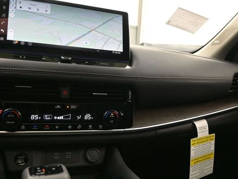 New 2026 Nissan Rogue Platinum w/ Platinum Premium Package image 4