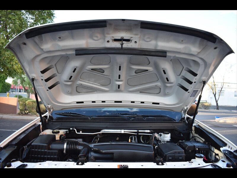Used 2020 Chevrolet Colorado W/T w/ WT Convenience Package RWD image 39