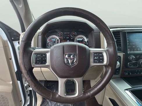 Used 2015 RAM 1500 Laramie w/ Convenience Group AWD/4WD image 16