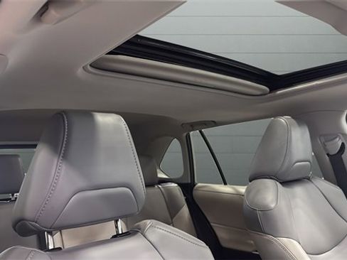 Used 2023 Toyota RAV4 XLE Premium image 35