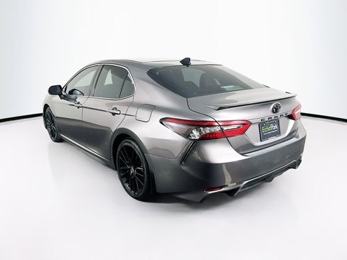 Used 2024 Toyota Camry XSE FWD image 5