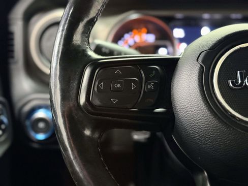 Used 2020 Jeep Wrangler Sport image 15