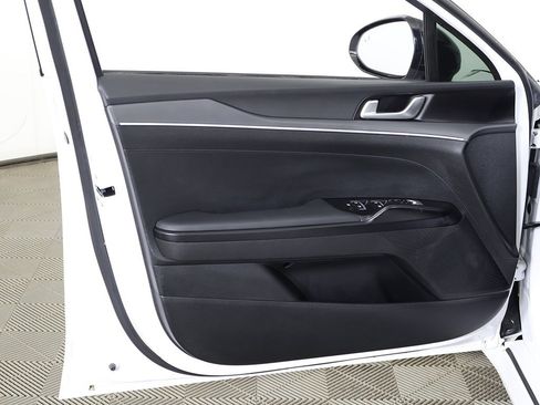 Used 2023 Kia K5 GT-Line image 24