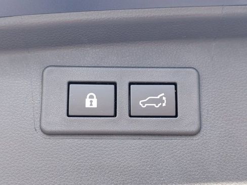 Used 2025 Subaru Outback Onyx Edition XT w/ Popular Package #2 image 12