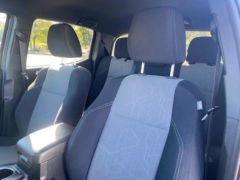 Used 2021 Toyota Tacoma TRD Off-Road image 11