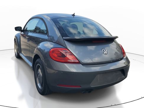Used 2012 Volkswagen Beetle 2.5 image 4