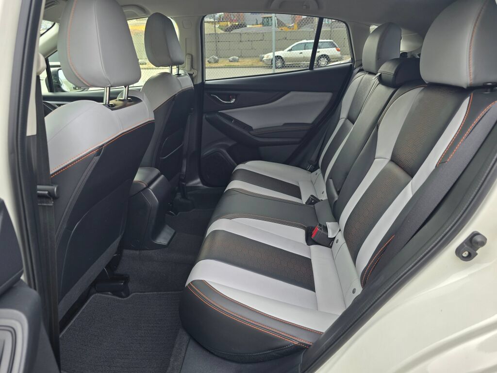 Certified 2022 Subaru Crosstrek 2.5i Limited AWD/4WD image 18
