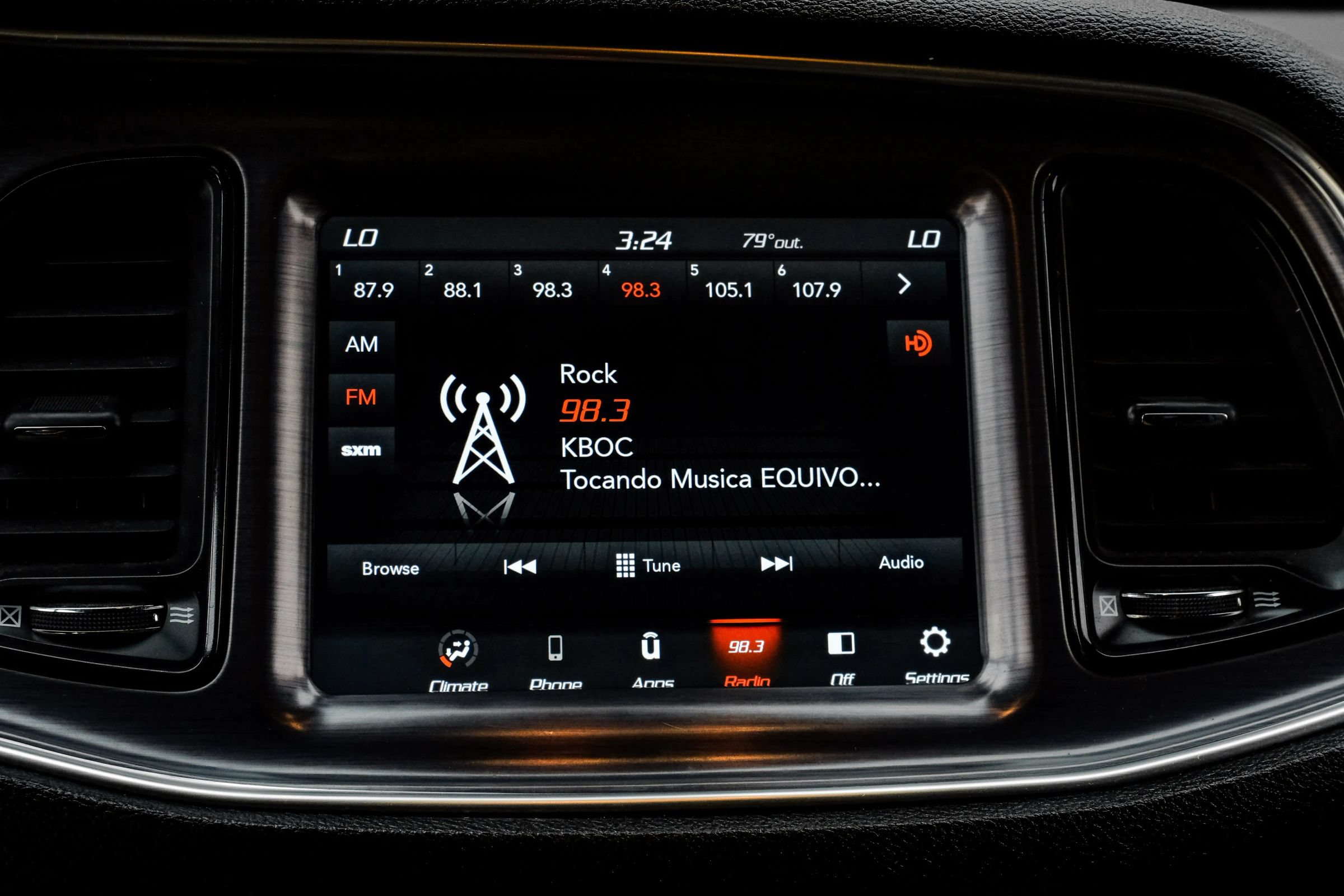 Used 2018 Dodge Challenger R/T Scat Pack w/ Dynamics Package RWD image 33