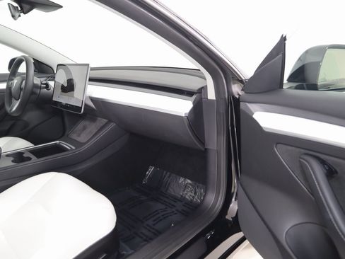 Used 2022 Tesla Model 3 Long Range image 42