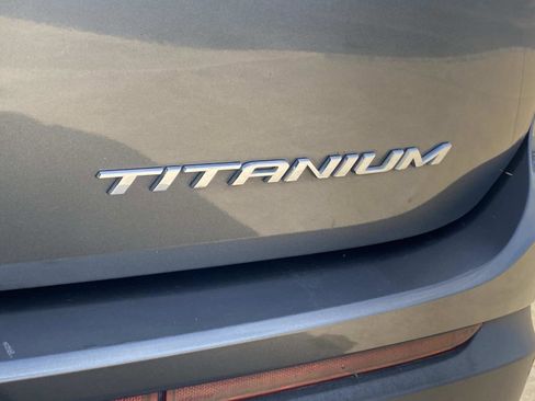 Used 2016 Ford Edge Titanium w/ Equipment Group 302A image 7