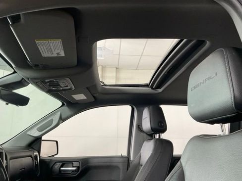 Used 2021 GMC Sierra 1500 Denali w/ Technology Package AWD/4WD image 27