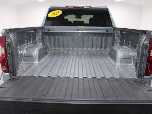 Used 2025 Chevrolet Silverado 1500 LT image 19