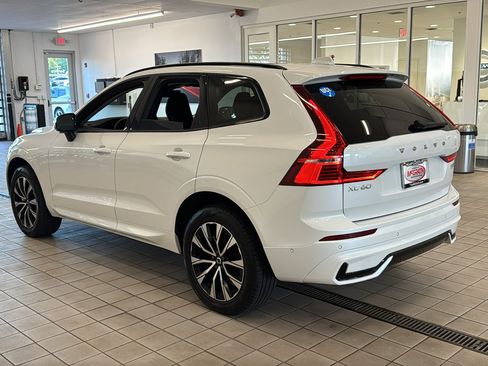 Used 2025 Volvo XC60 B5 Plus AWD/4WD image 7
