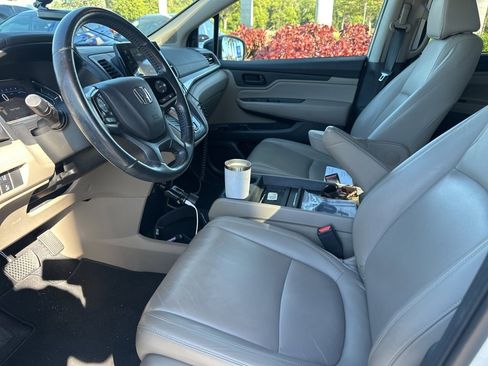 Used 2018 Honda Odyssey EX-L image 3