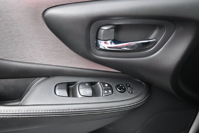 Used 2023 Nissan Murano SV FWD image 17