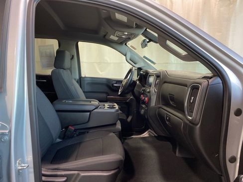 Used 2022 Chevrolet Silverado 1500 LT AWD/4WD image 11