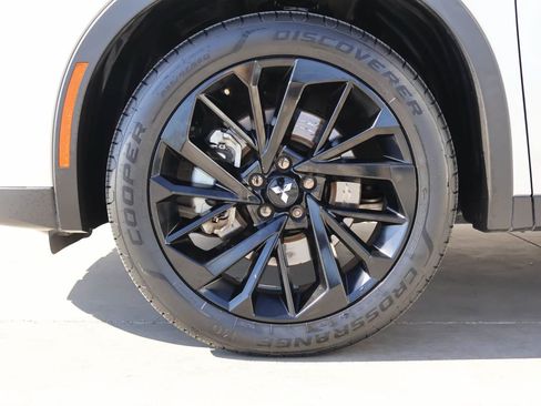 Used 2022 Mitsubishi Outlander SE AWD/4WD image 6