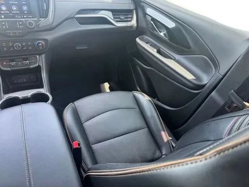 Used 2023 GMC Terrain AT4 AWD/4WD image 20