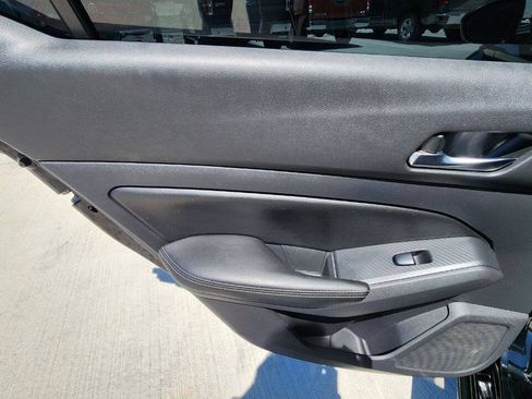 Used 2019 Nissan Altima 2.5 S FWD image 17