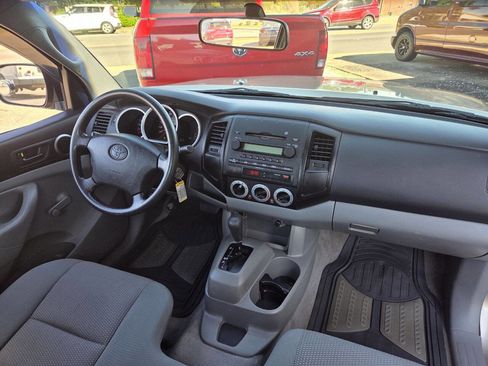 Used 2008 Toyota Tacoma 2WD Regular Cab image 10