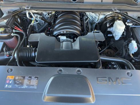 Used 2016 GMC Yukon XL SLT w/ HD Trailering Package image 33