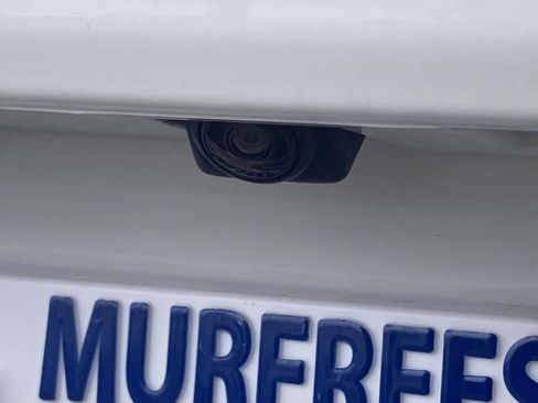 Used 2020 Nissan Kicks S image 12