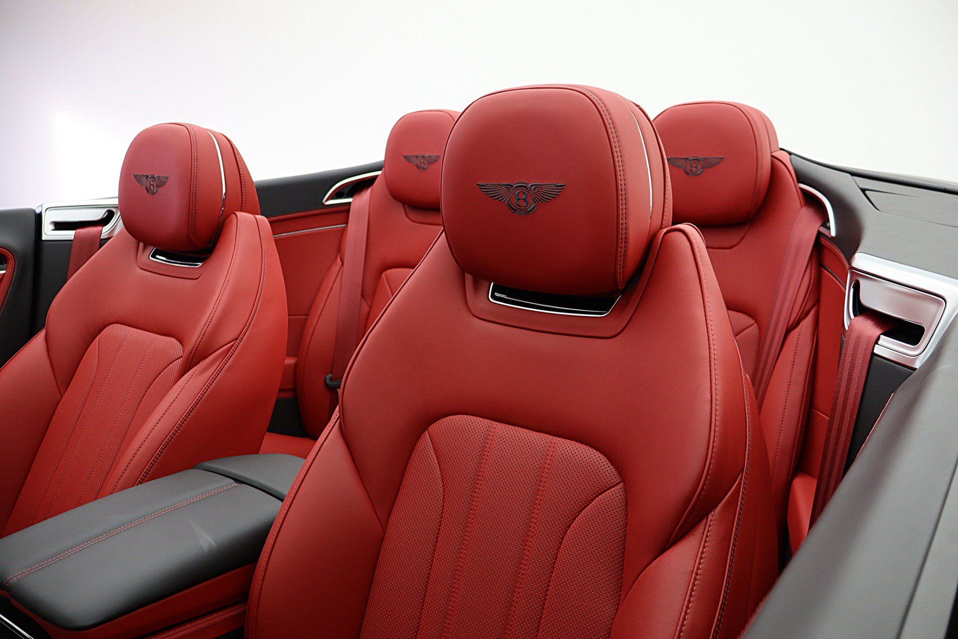 Used 2026 Bentley Continental GT Mulliner AWD/4WD image 34