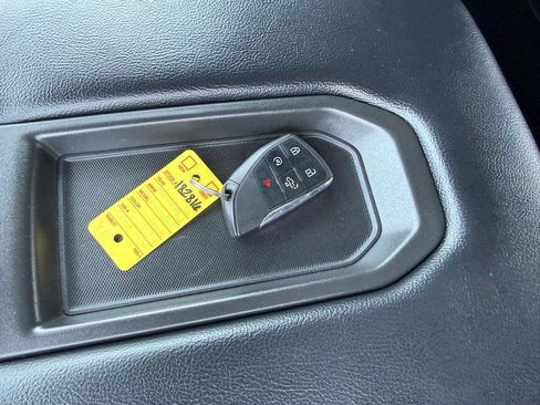 Used 2025 Chevrolet Silverado 2500 LT w/ Convenience Package AWD/4WD image 45