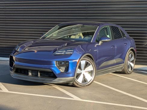 Certified 2025 Porsche Macan Electric image 1